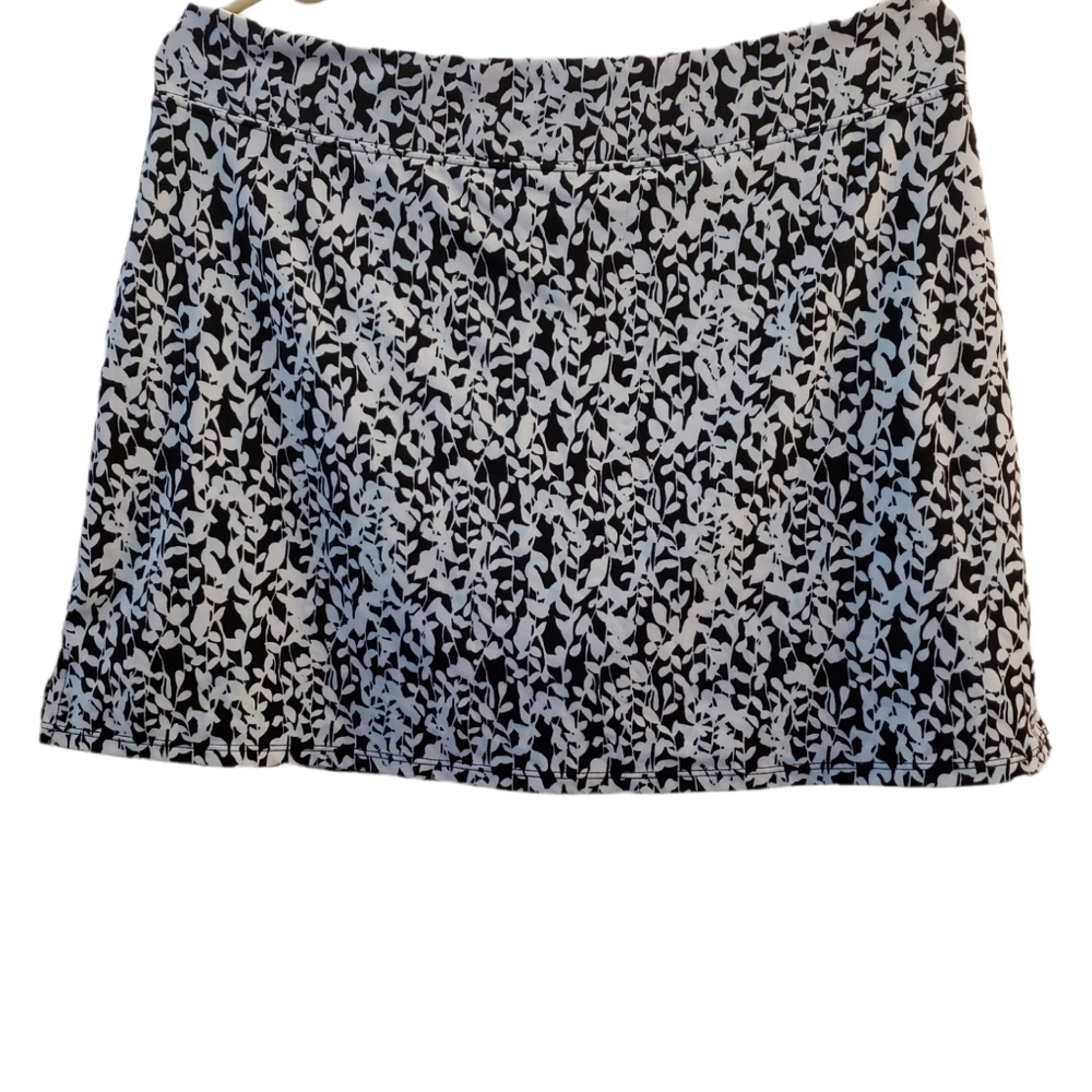 Tranquility Women's Skort Size L Green